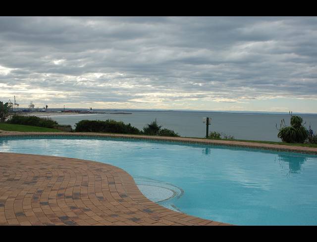 2 BEDROOM APARTMENT RENTED IN SUMMERSTRAND